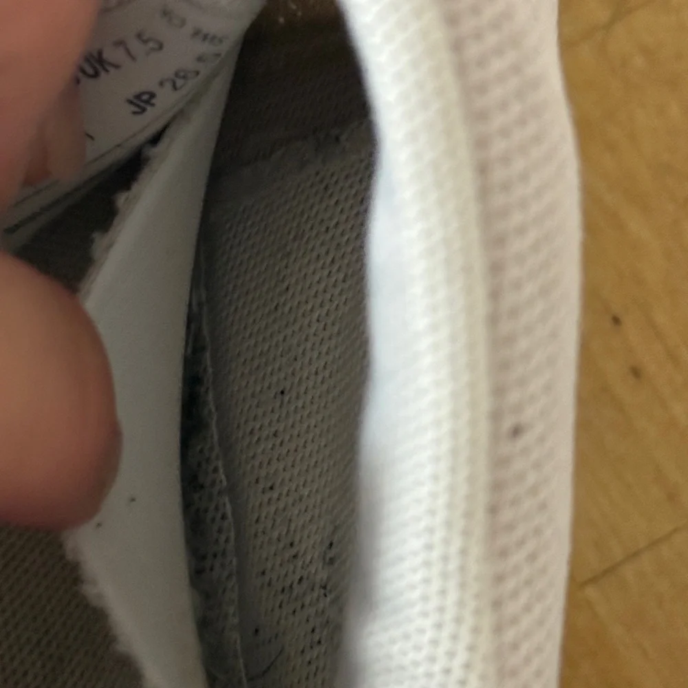 On Running White Athletic Shoes - Picture 9 of 12